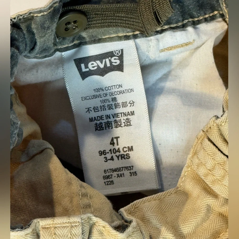 4/$15 (2 pair) Levi’s Tan Cargo Shorts & Levi’s 511 Blue Denim Shorts 4T - Picture 4 of 7